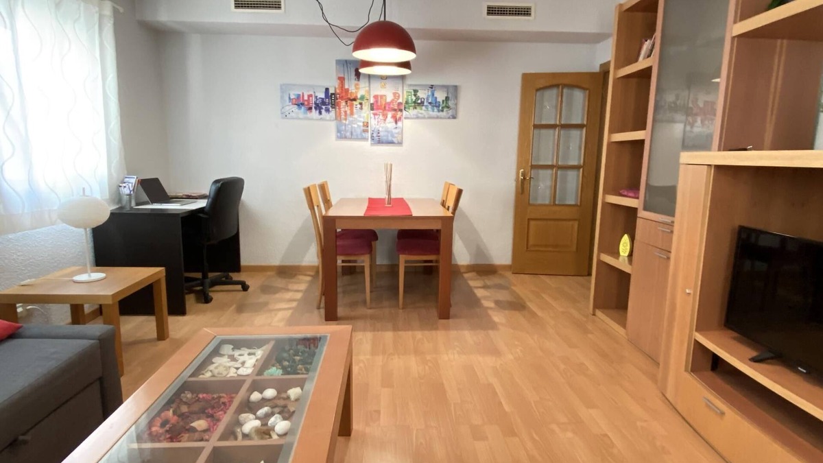 La Latina Apartment | Apartment Aluche for 4 people with free parking