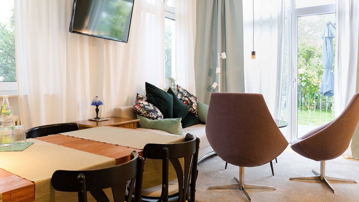 Reutlingen Apartment | Apartment Am Apfelbaum, 45 sqm, Balcony, 1 Living-/Bedroom, max. 4 Persons