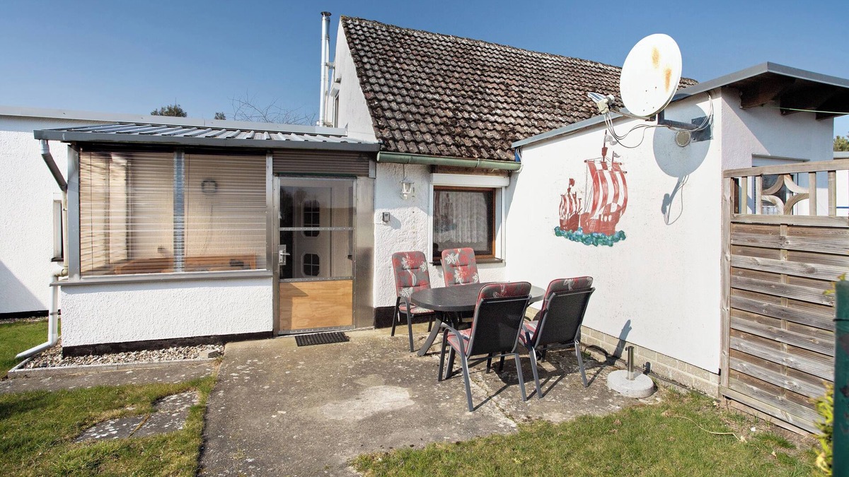 Bresewitz Apartment | Apartment 'Am Darß - Kogge' with Private Terrace, Private Garden and Wi-Fi