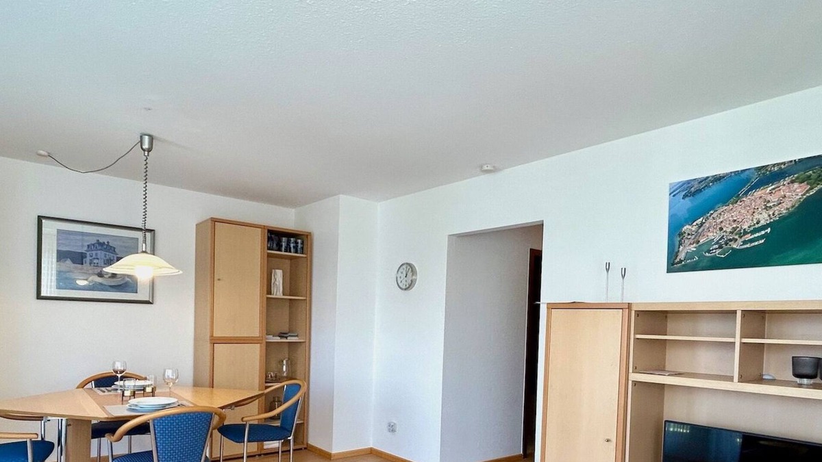 Langenargen Apartment | Apartment Am Mühlkanal - Beautifully situated with balcony and view of the countryside