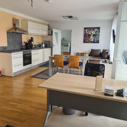 Adelzhausen Apartment | Apartment „Am Südhang“
