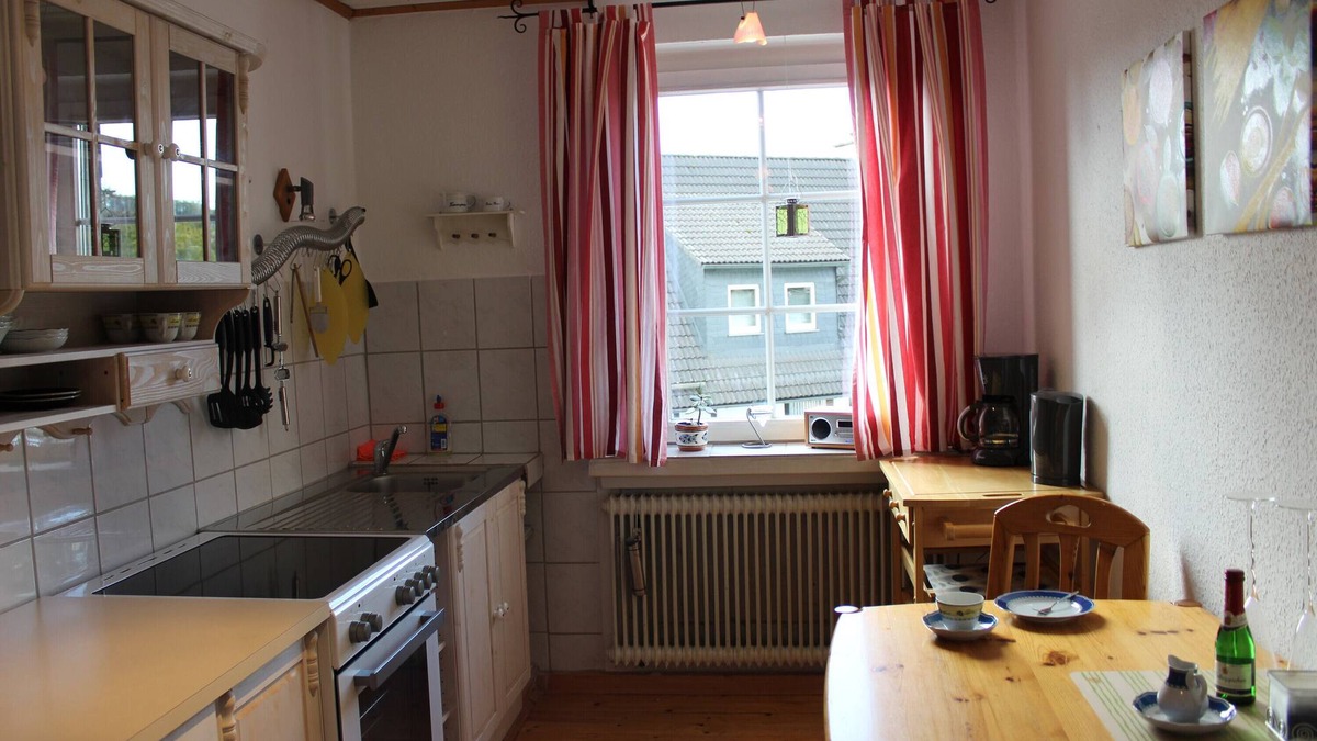Kickenbach Apartment | Apartment 'An Der Hundem 1' with Wi-Fi