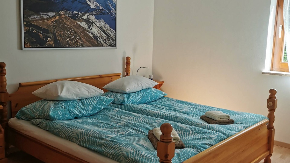 Schiefling am See Apartment | Apartment 'Apartement Left' with Private Terrace and Shared Garden