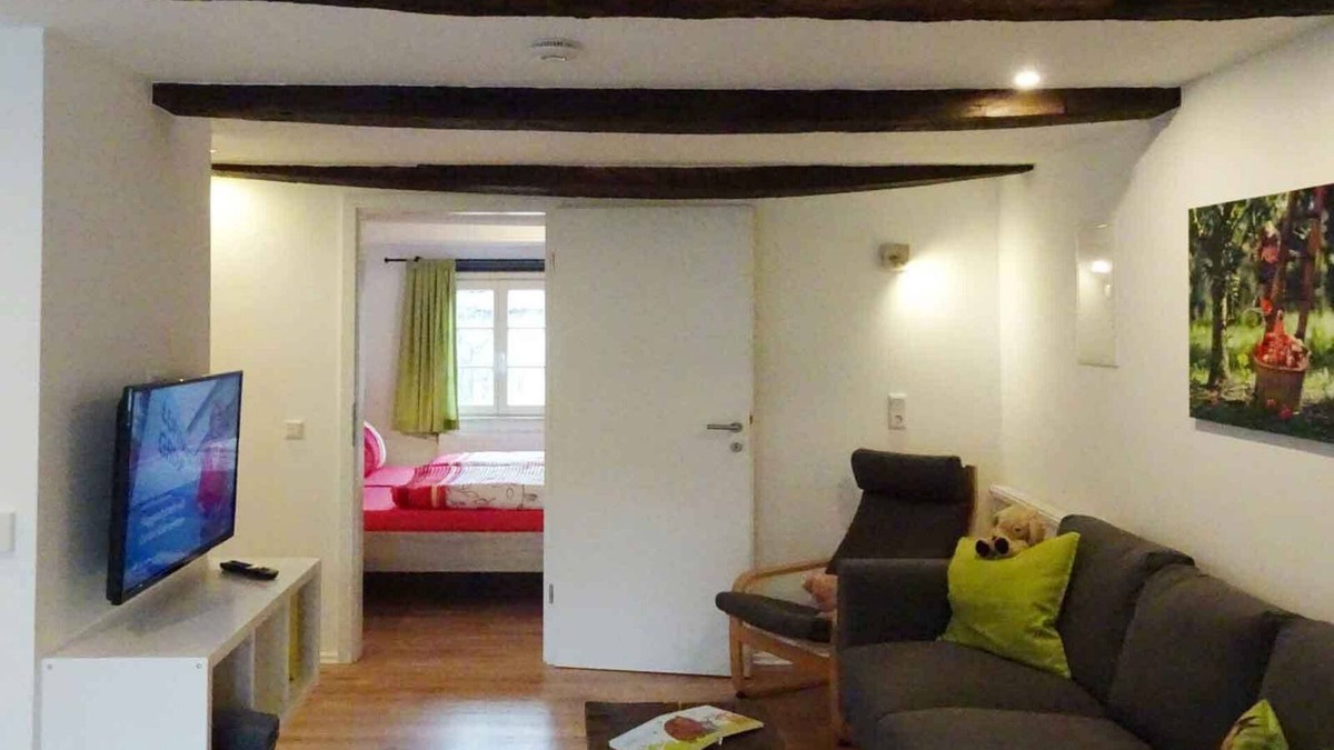 Finnentrop Apartment | Apartment 'Apfelbaum' with Private Terrace, Shared Garden and Wi-Fi