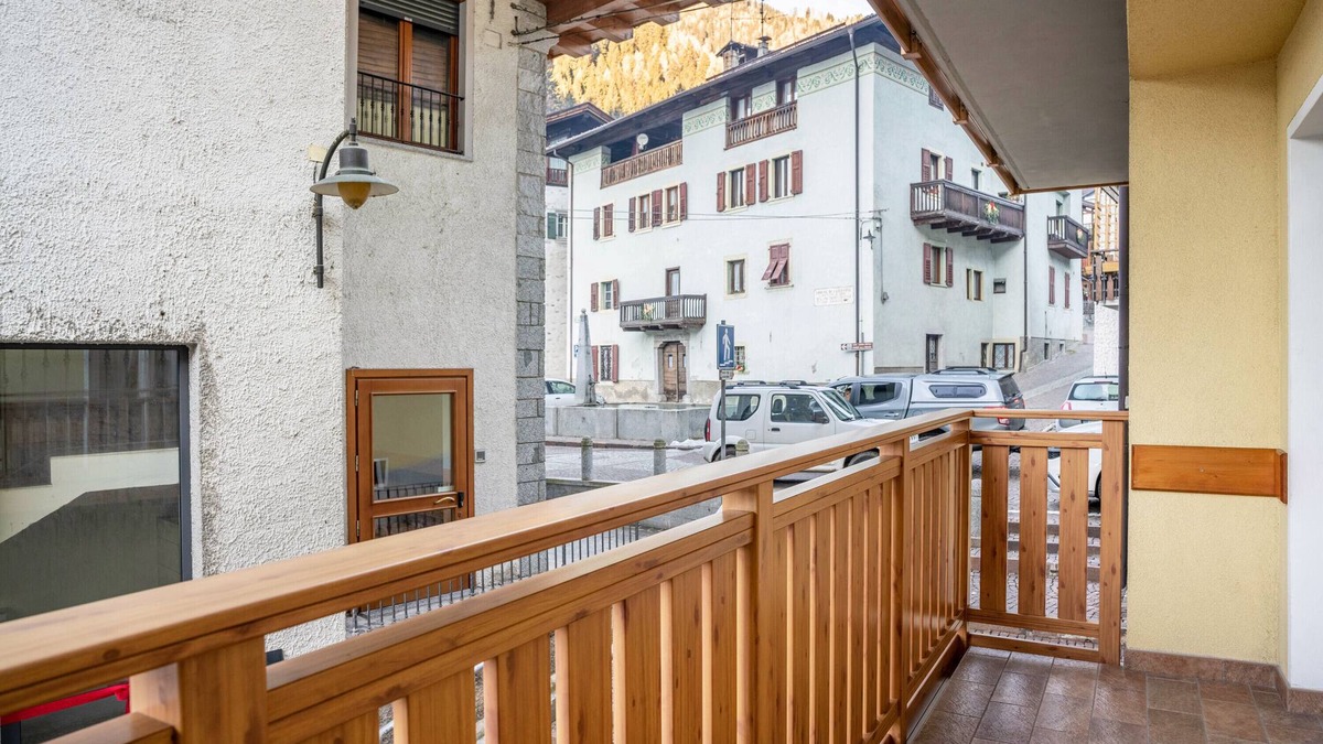 Caderzone Terme Apartment | Apartment 'Appartamento Piazzi 1' with Mountain View, Balcony and Wi-Fi