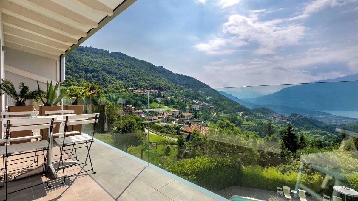 Ville del Monte Apartment | Apartment 'Appartamento 305' with Lake View, Wi-Fi