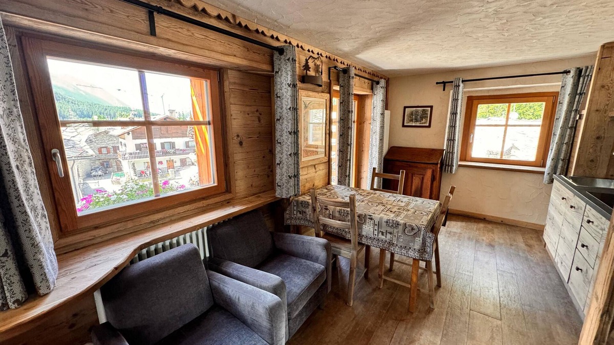 Cogne House | Apartment 'Appartamento 403 Con Sauna Privata' with Wi-Fi