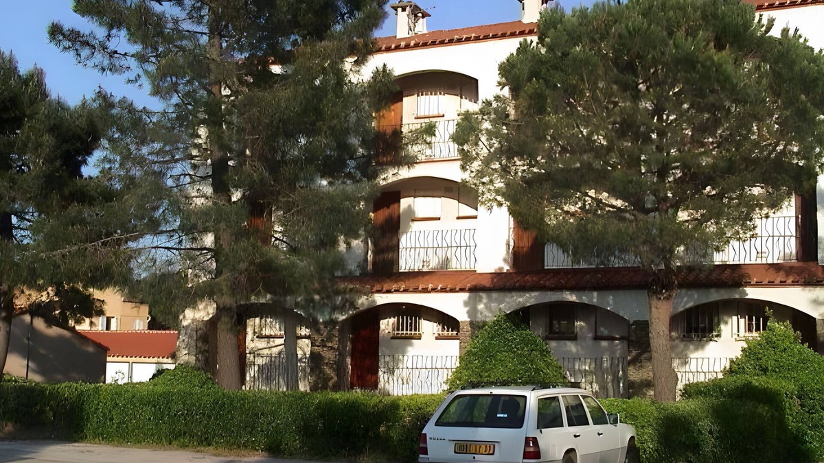 Argeles Plage Apartment | Apartment 'Argelès Plage' with Mountain View and Balcony