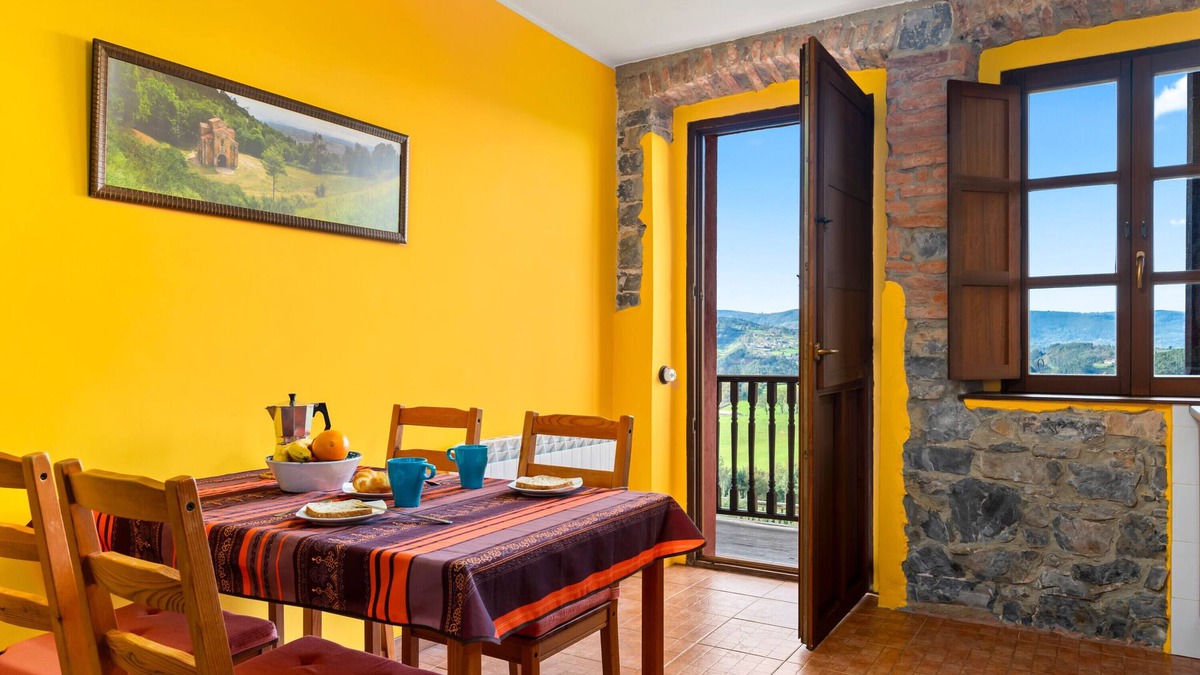 Tornon Apartment | Apartment 'Aritmética' with Mountain View, Shared Terrace and Wi-Fi