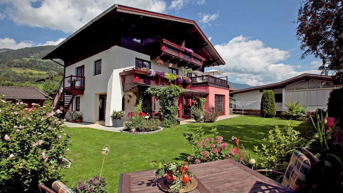 Muhlbach im Pinzgau Apartment | Apartment in Bramberg near Wildkogel Arena