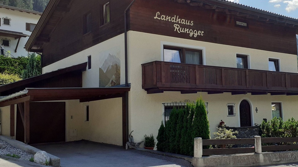 Neustift Im Stubaital Apartment | Apartment/House for 6-16 people/Incl. STUBAI SUPER CARD