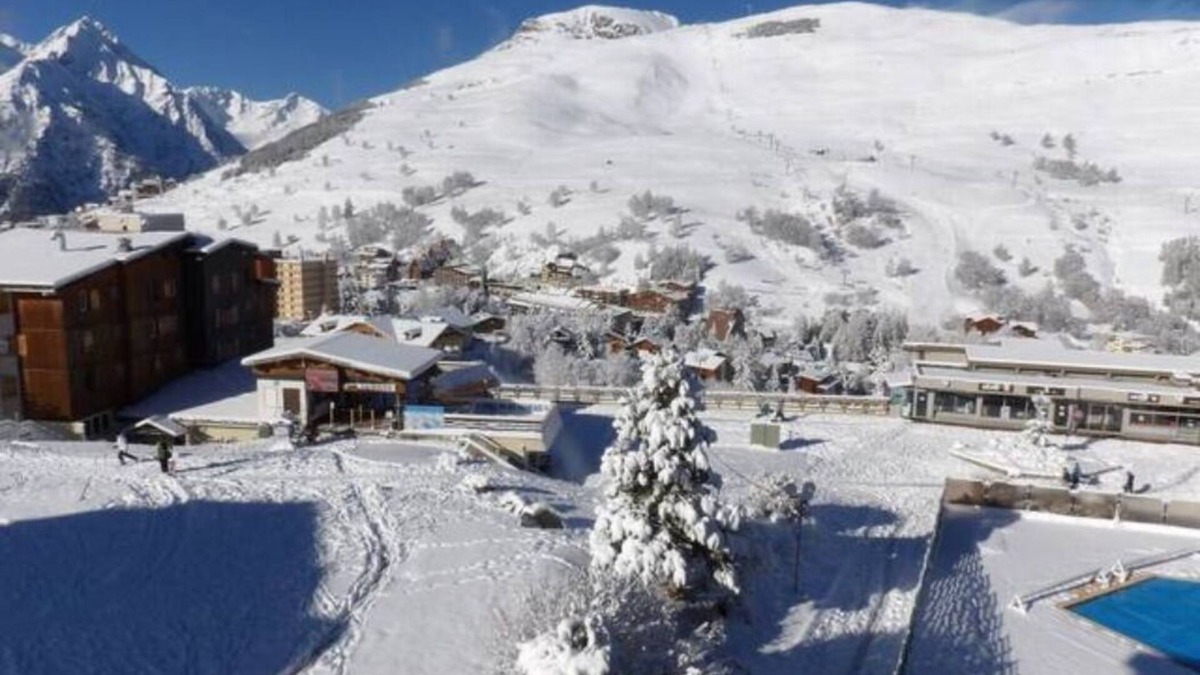 Mont-de-Lans Apartment | Apartment at the foot of the slopes