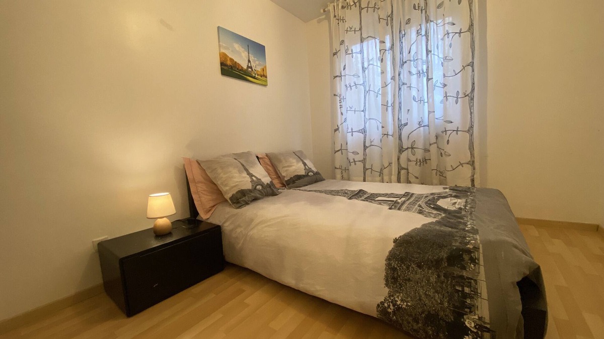 Annemasse Apartment | Apartment "Au Clos Celestin" with Private Garden & Wi-Fi