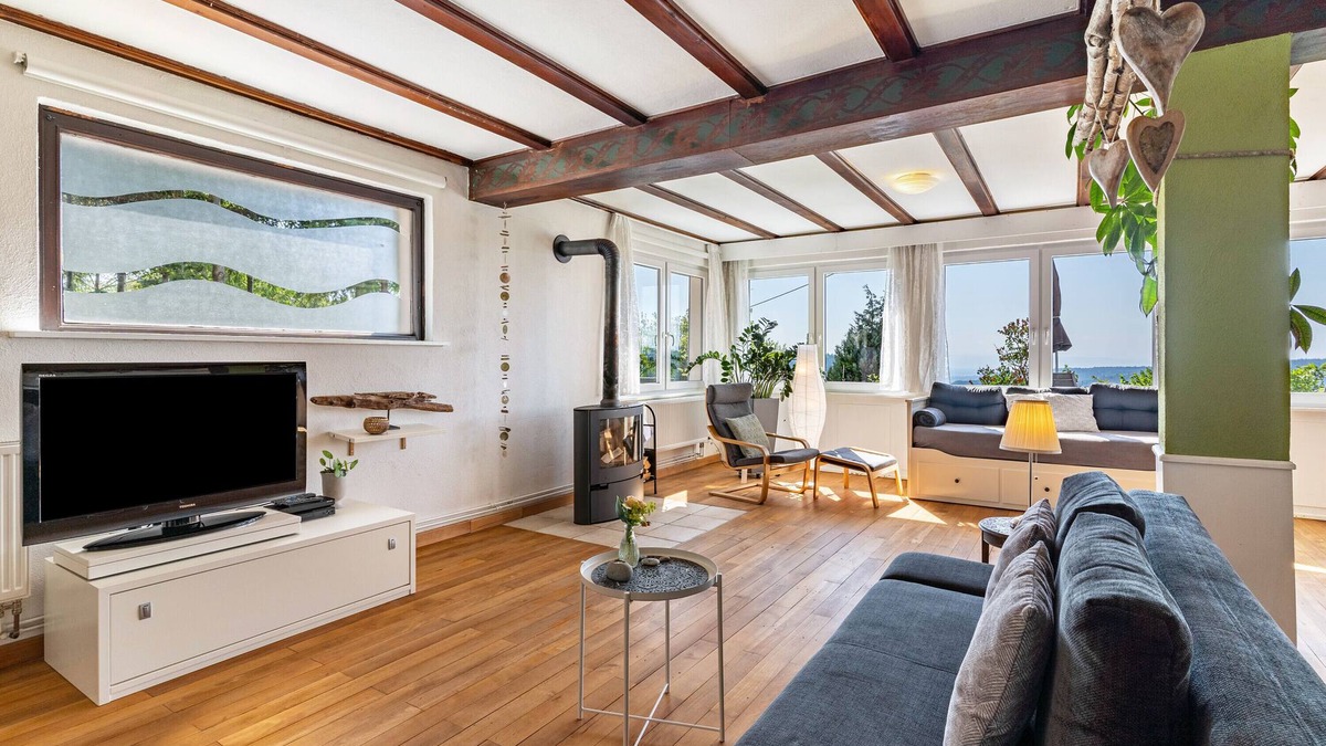 Seelbach Apartment | Apartment 'Augensteins Burgzimmer' with Private Terrace and Wi-Fi