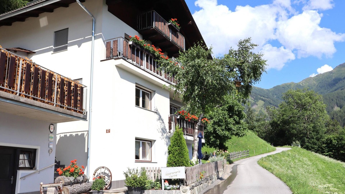Matrei in Osttirol Apartment | Apartment awarded with 4 Edelweiss