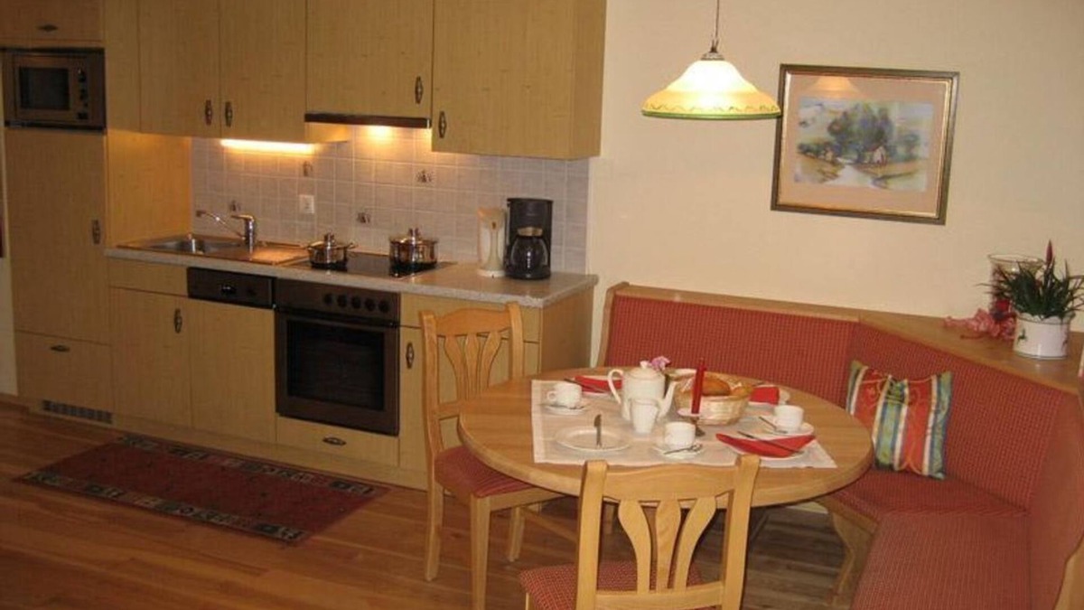 Am Feuersang Apartment | Apartment B (4-5 people/2 bedrooms, 1 WSR) - Landhaus Innrain
