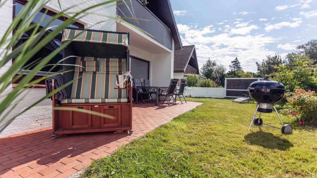 Busumer Deichhausen Apartment | Apartment 'Büsumer Butze' with Private Garden and Wi-Fi