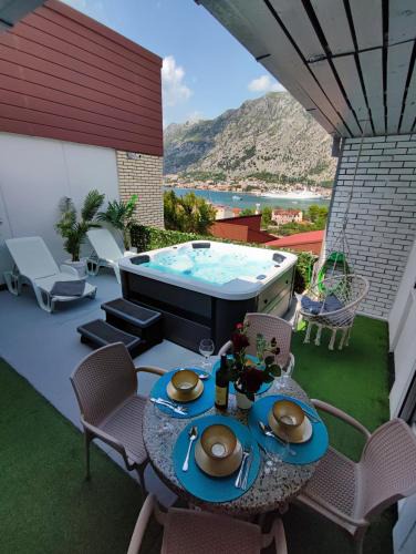 Skaljari Apartment | Apartment Barba View