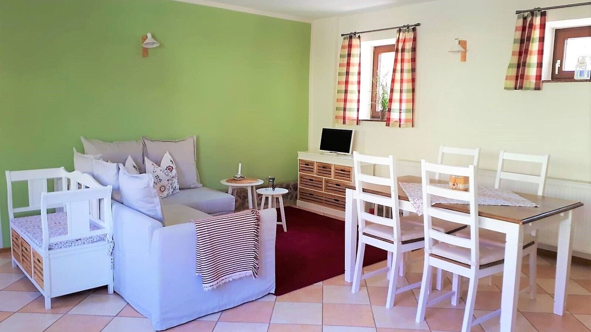 Meissen Apartment | Apartment "Bauernstube" with pool and sauna use on a restored 3 side courtyard