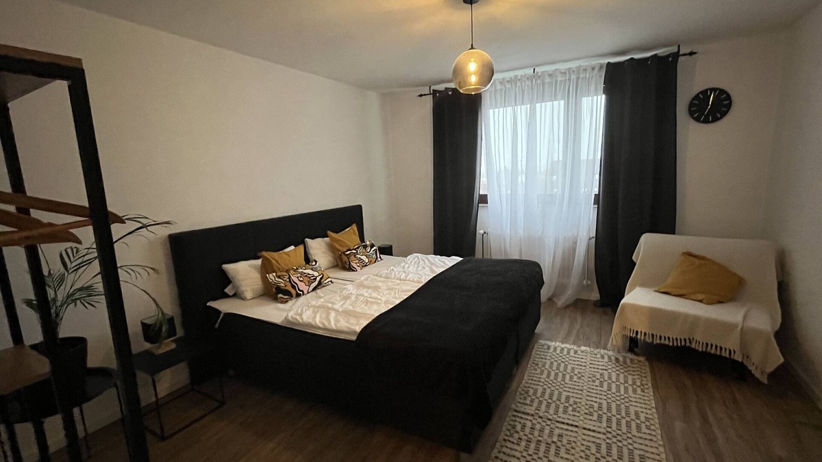 Bayreuth Apartment | Apartment 'Bayreuth Apart No 7' with Mountain View, Balcony and Wi-Fi