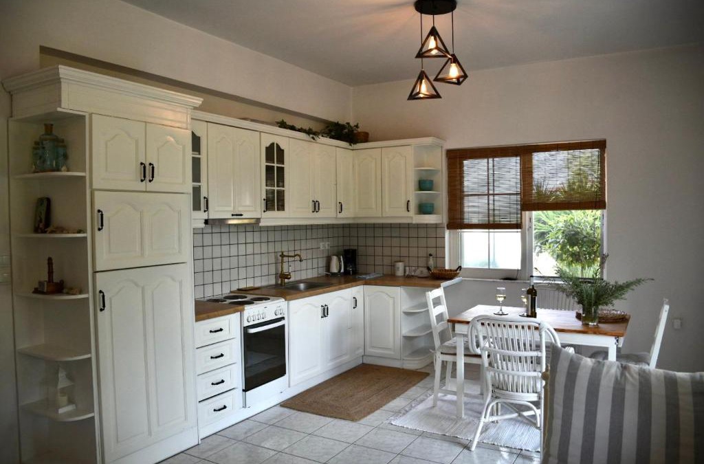 Chalcis Apartment | Apartment beach house