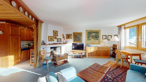 Zuoz Apartment | Apartment Belvair 39