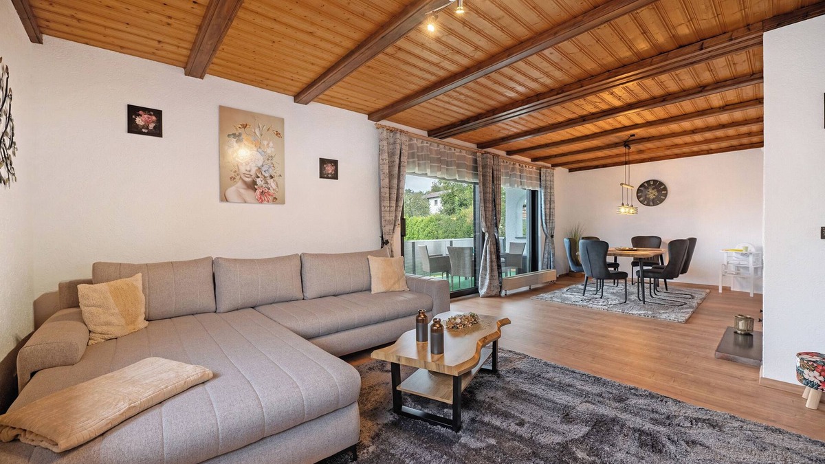 Herbitzheim Apartment | Apartment 'Bettys Home 1og' with Balcony and Wi-Fi