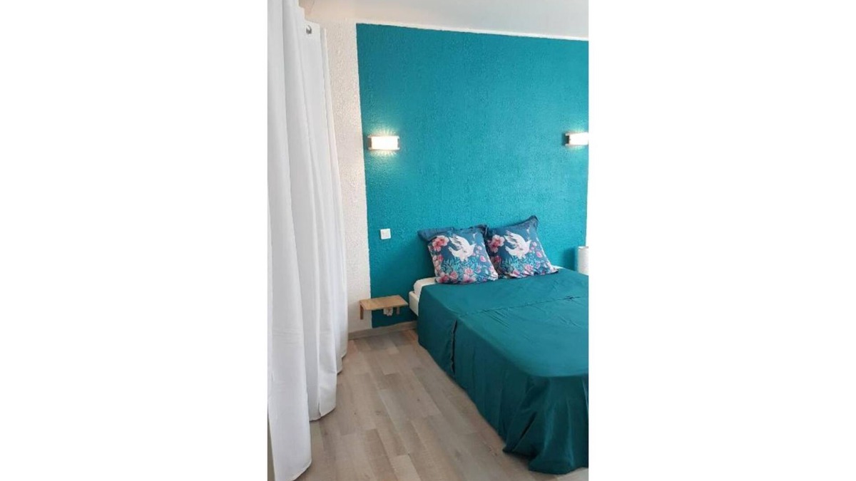 Cuxac-dʼAude Apartment | Apartment between Sea and Corbières