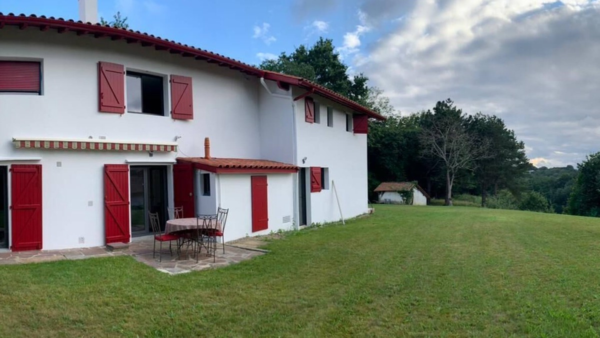 Behobie Apartment | APARTMENT BETWEEN SEA AND MOUNTAIN