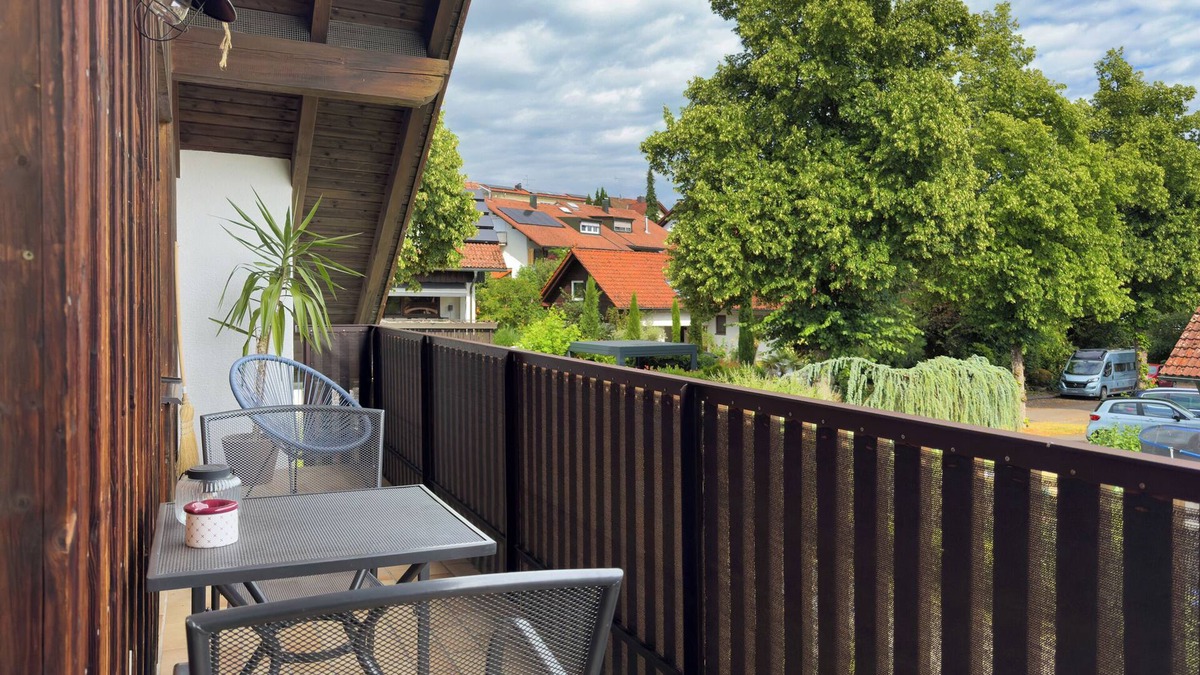 Oberreitnau Apartment | Apartment 'Birkach 35' with Balcony and Wi-Fi
