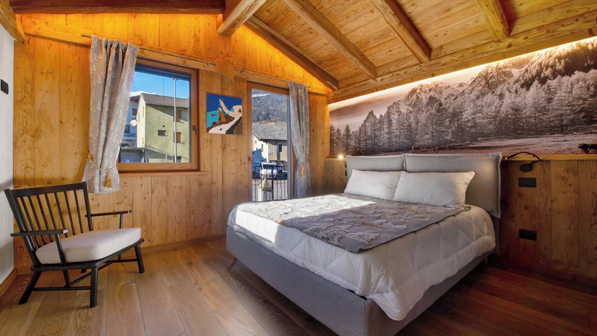 Aymavilles Apartment | Apartment 'Bilocale' with Mountain View, Balcony and Wi-Fi