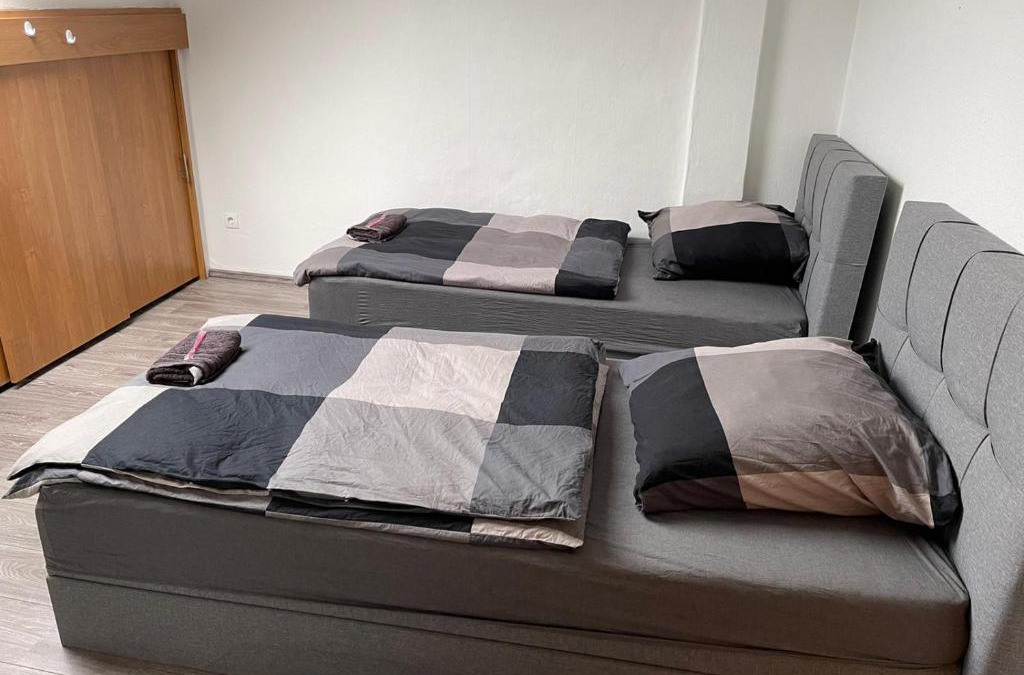 Katernberg Apartment | Apartment bis zu 6 Einzelbetten Stellplatz Wifi