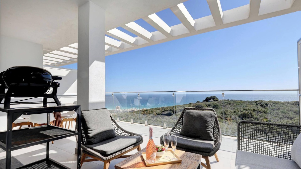 Castillo de Sabinillas Apartment | Apartment 'Blue Sunset Penthouse' with Sea View, Terraces & Wi-Fi