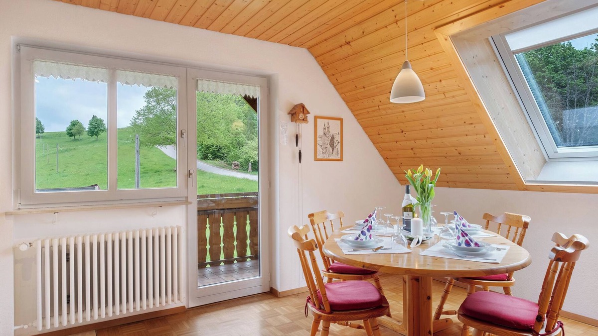Eschbach Apartment | Apartment 'Blumenwiese, 80qm' with Mountain View, Shared Terrace and Wi-Fi