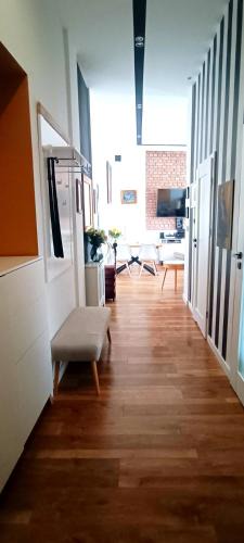 Czestochowa Apartment | Apartment by Cathedral free breakfast