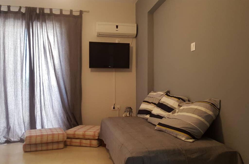 Vrahati Apartment | Apartment by the sea