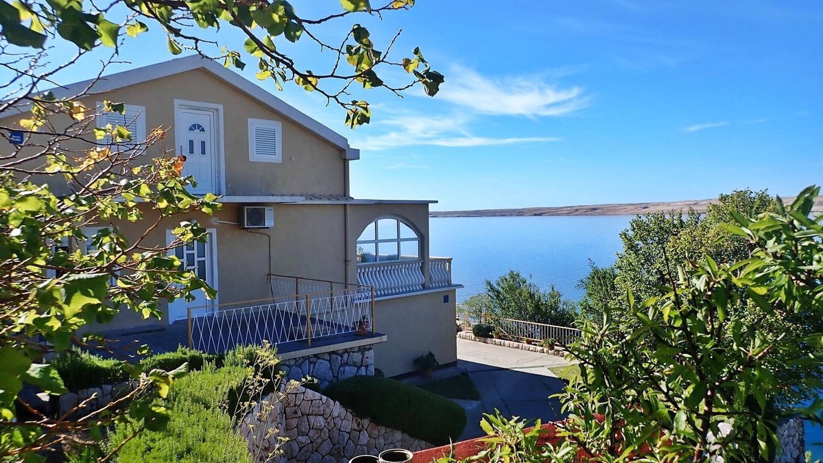 Baric Draga Apartment | Apartment by Velebit Canal near Paklenica