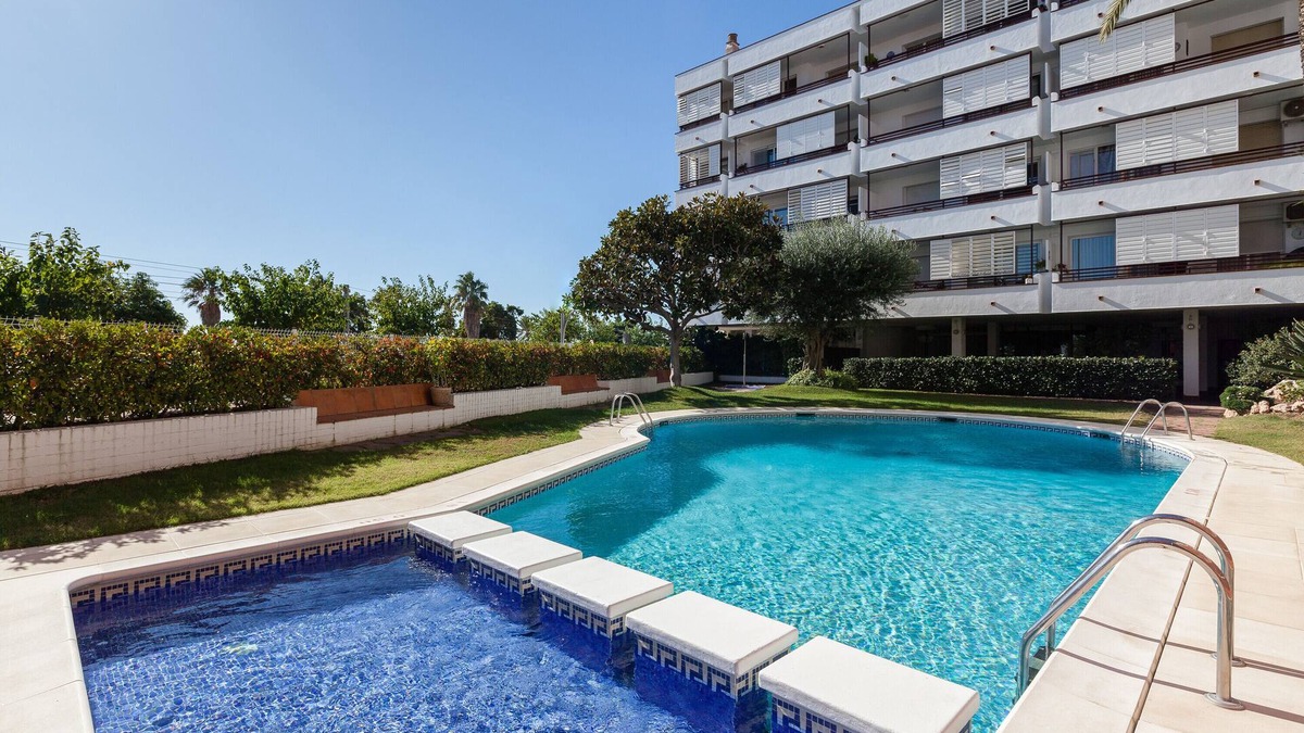 Canet de Mar Apartment | Apartment "Canet Platja" with Shared Pool & Wi-Fi