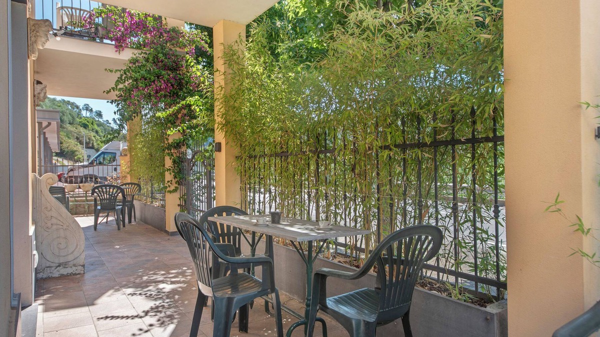 Casarza Ligure Apartment | Apartment 'Casa Degli Artisti 1' with Balcony, Wi-Fi and Air Conditioning