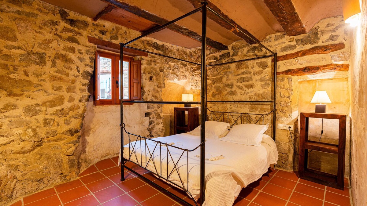 La Cuevarruz Apartment | Apartment "Casa de los Sueños - Ratoli" with Shared Terrace & Wi-Fi