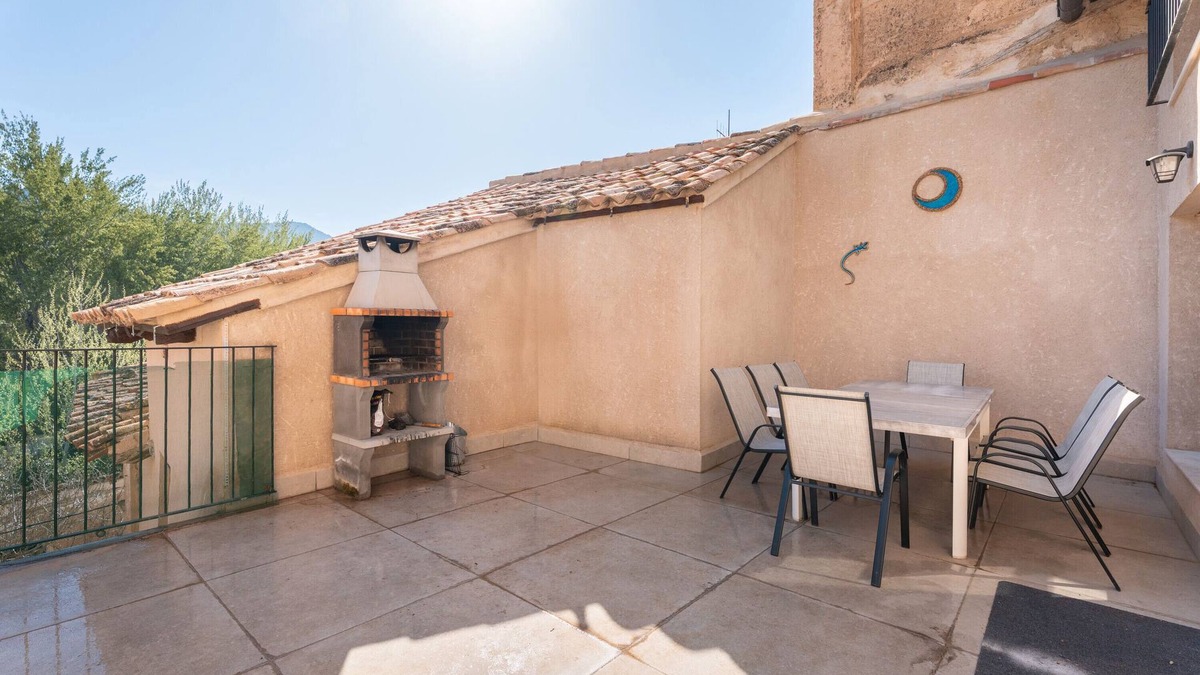Casas Altas House | Apartment 'Casa Del Porton' with Mountain View, Private Terrace and Air Conditioning