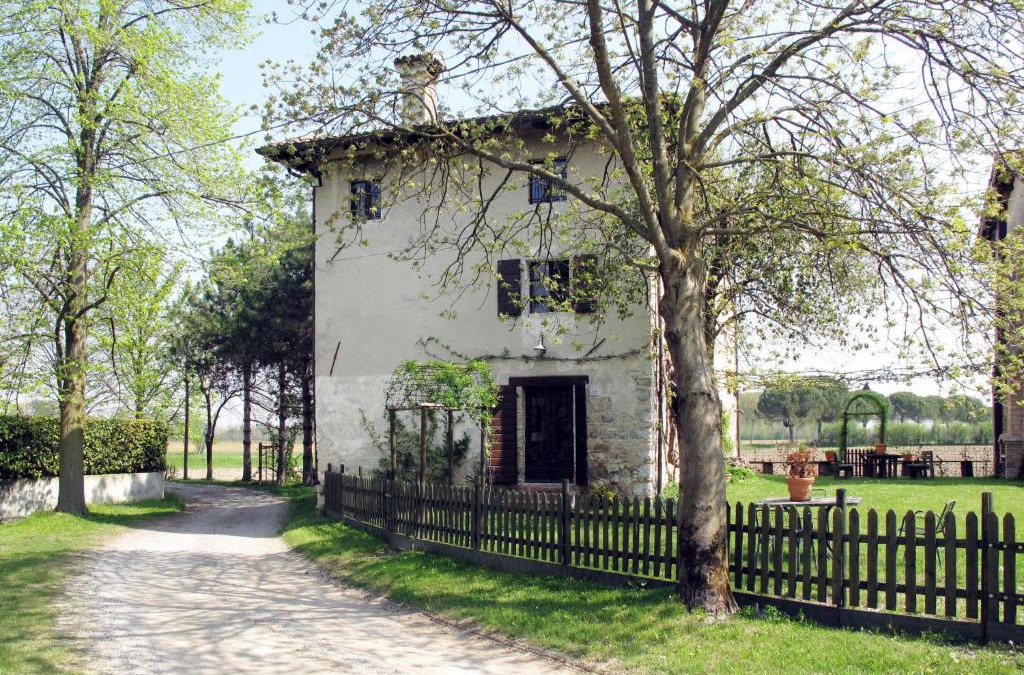 Strassoldo Apartment | Apartment Casa del Ligustro by Interhome