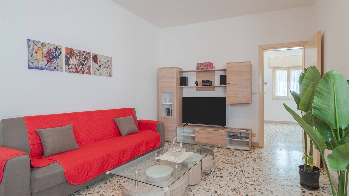 Santa Lucia Apartment | Apartment "Casa Jerone" with Balcony & Wi-Fi