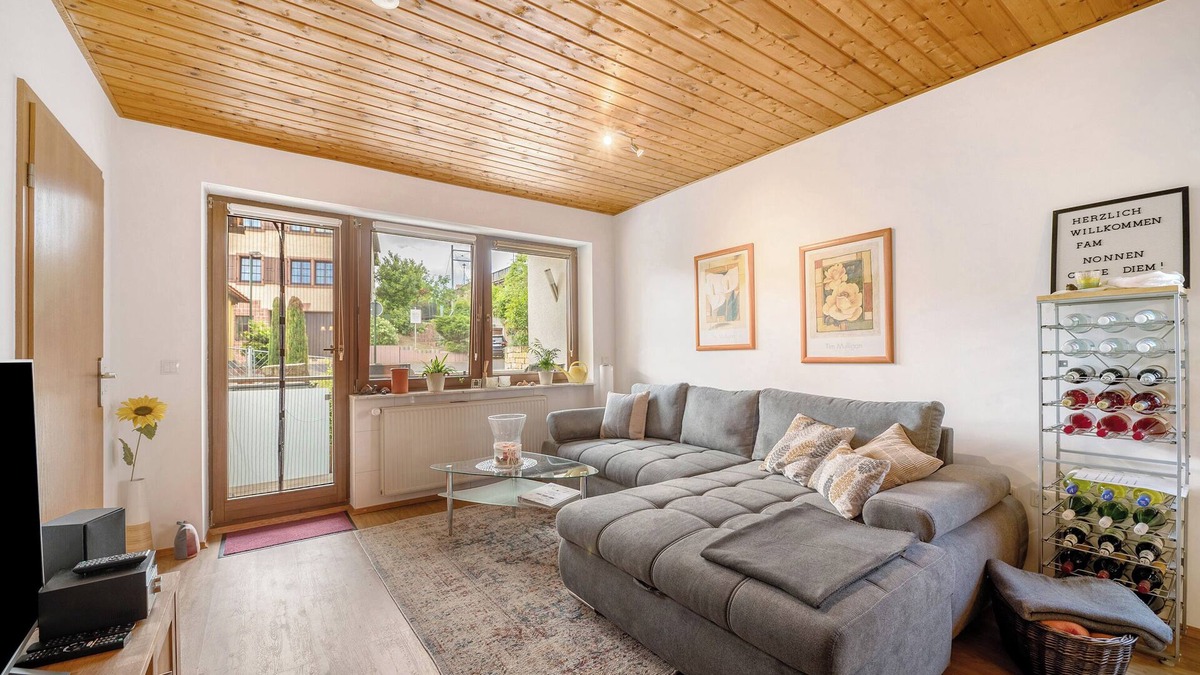 Bad Duerkheim Apartment | Apartment 'Casa Mia' with Private Terrace, Private Garden and Wi-Fi