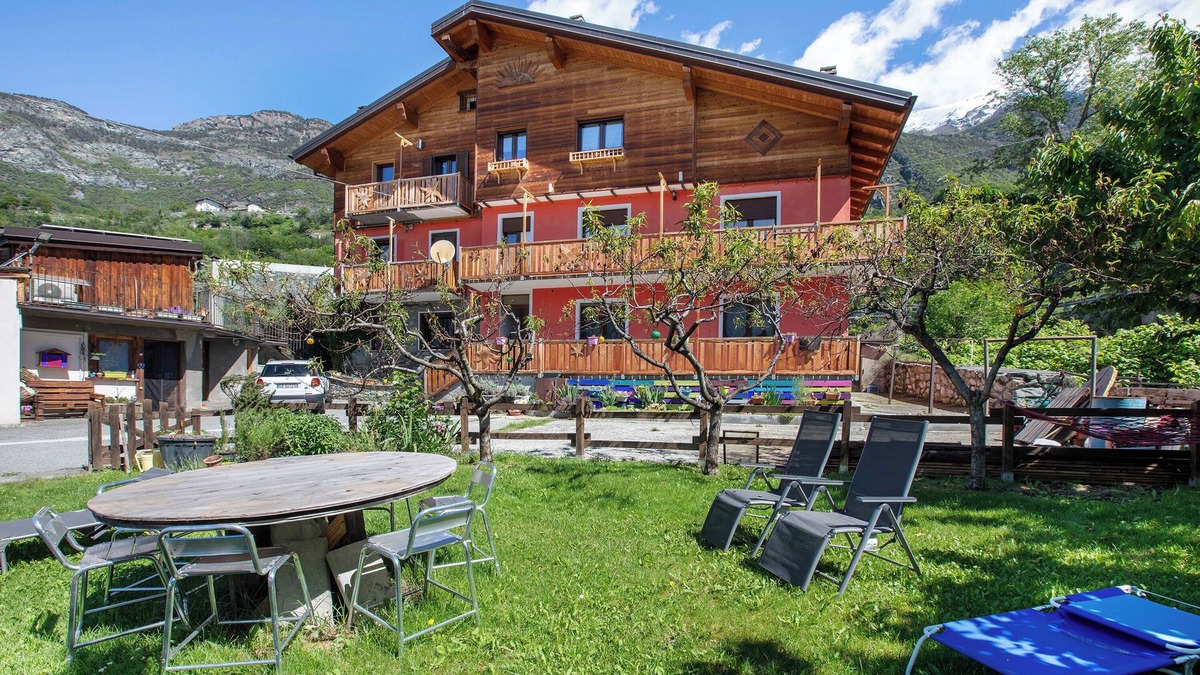 Panorama Apartment | Apartment "Casa Michod - Nonna Genia" with Mountain View, Shared Garden & Wi-Fi