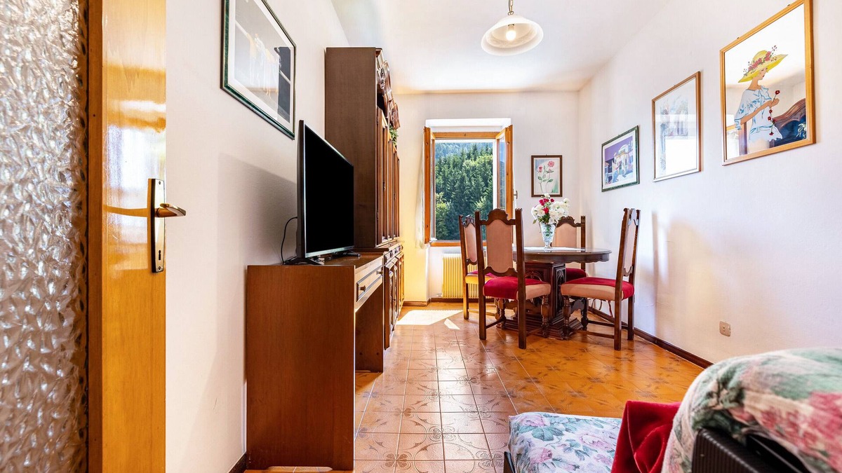 Sella Giudicarie Apartment | Apartment 'Casa Nel Borgo Rose' with Mountain View and Shared Garden