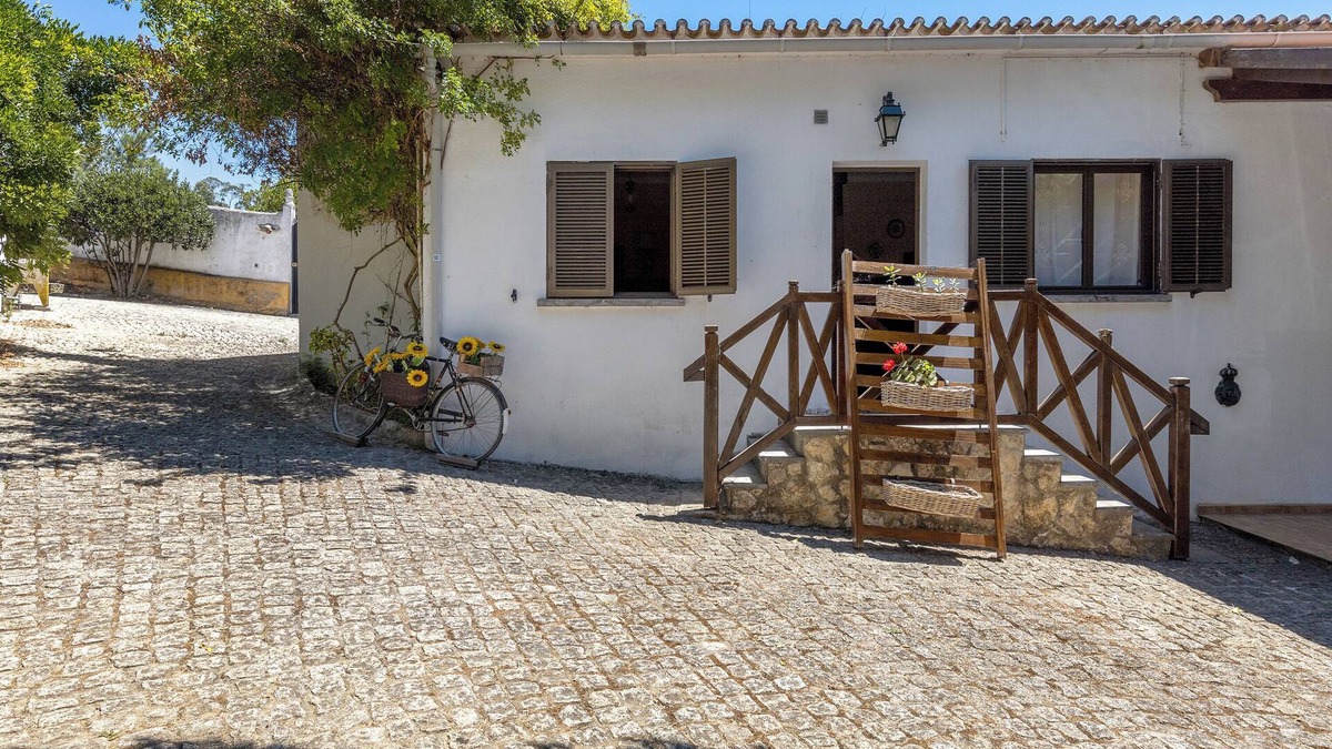 Riachos Villa | Apartment 'Casa Rústica' with Shared Pool, Shared Terrace and Wi-Fi