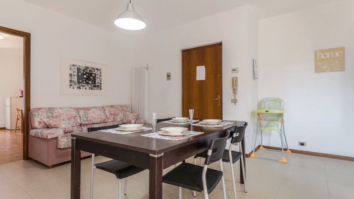 Bussolengo Apartment | Apartment 'Casa Vacanze Elma' with Shared Garden and Balcony