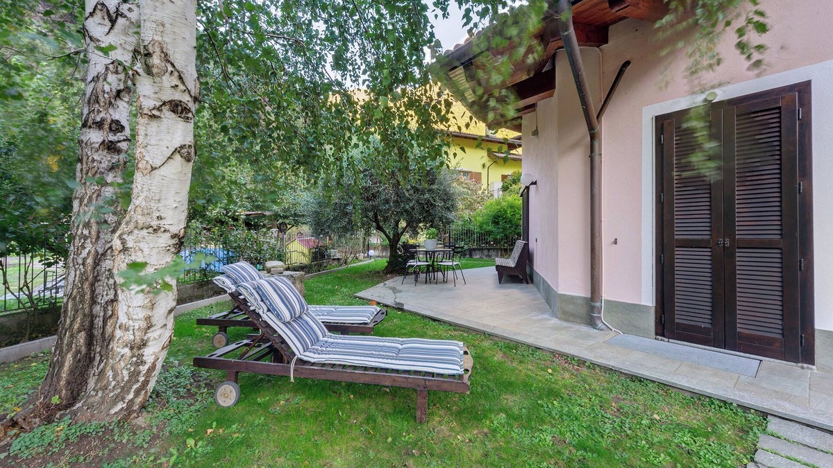 Verres Apartment | Apartment 'Casa Vacanze Villatanya - Cir 0014' with Mountain View, Shared Garden and Wi-Fi