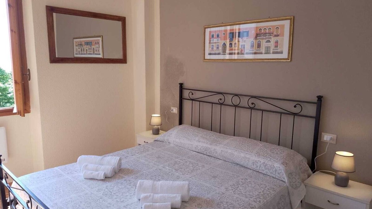 Menconico Apartment | Apartment 'Casaclem' with Mountain View and Wi-Fi